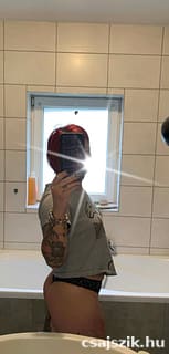 Noémi szexpartner +36 30 603 6385 fénykép 5.