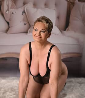 Lia (50) - Székesfehérvár - kép 1040948