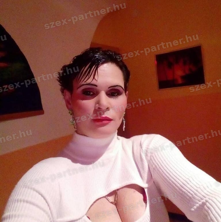 Krisztia profilképe