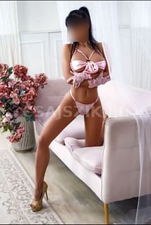 Armani szexpartner +36 70 278 3067 fénykép 5.