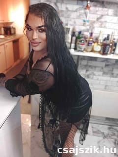 Trans Lola transzvesztita +36 30 219 3150 fénykép 3.