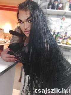 Trans Lola transzvesztita +36 30 219 3150 fénykép 1.