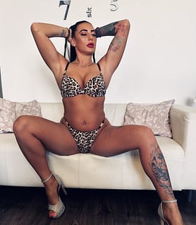 Vivikee (26) - Győr - kép 1031816