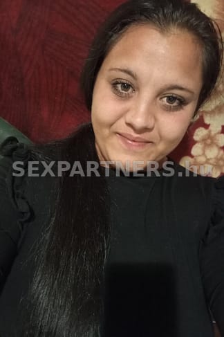 Balatonmagyaród, 22 éves escort, Noémi