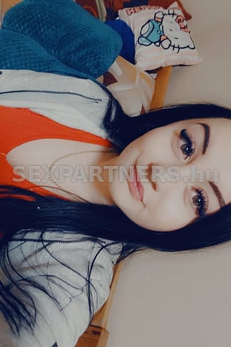 Debrecen, 24 éves escort, Emili